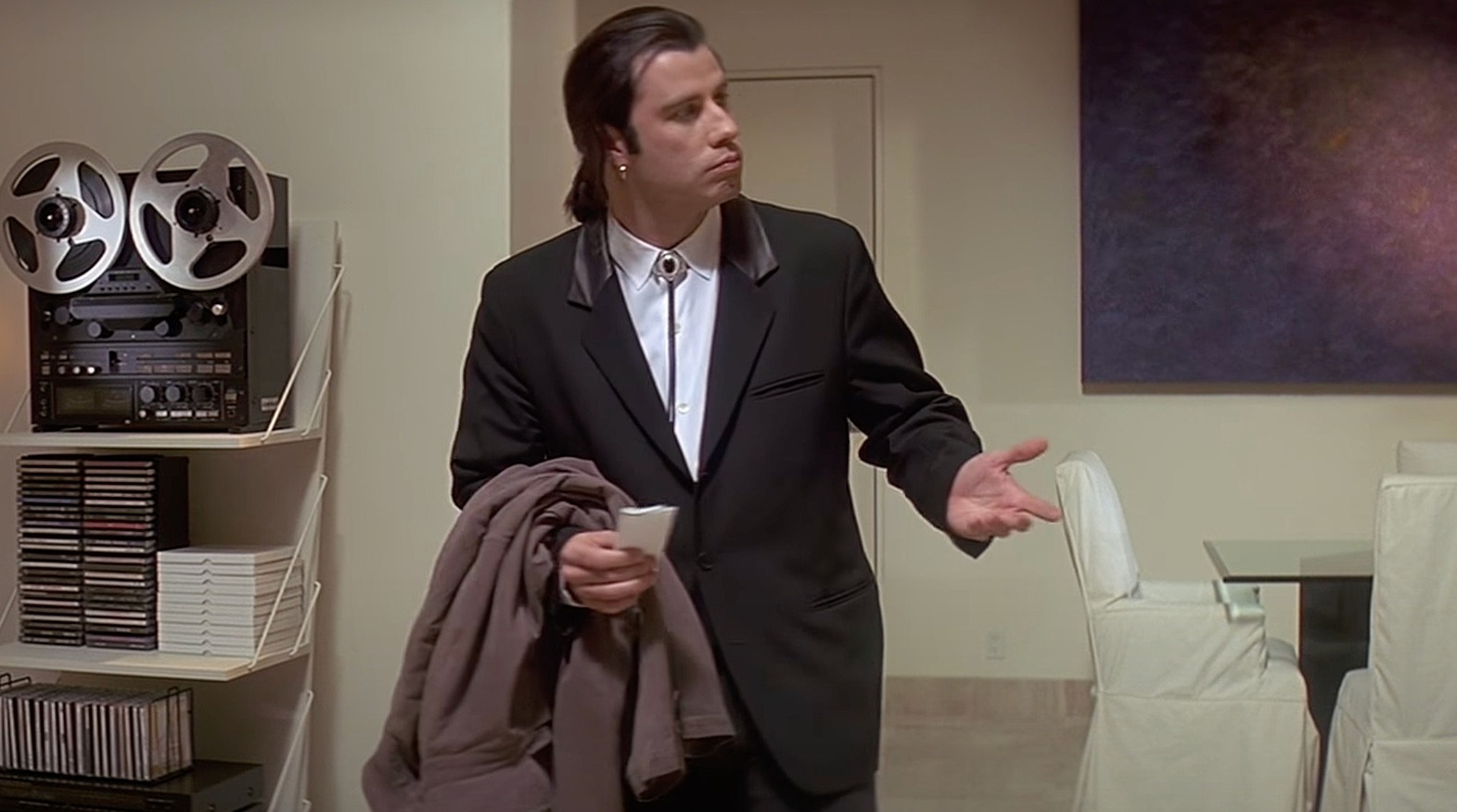 Почему мы забываем, зачем зашли в комнату? Во всем виновата дверь! Обыкновенная дверь может заставить нас забыть то, что мы делали. Кадр из фильма «Криминальное чтиво». Фото.