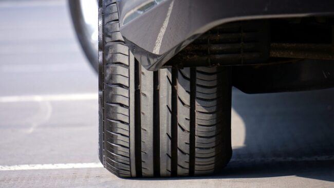 Как продлить срок службы шин: простые правила, о которых забывают даже опытные водители. Фото.