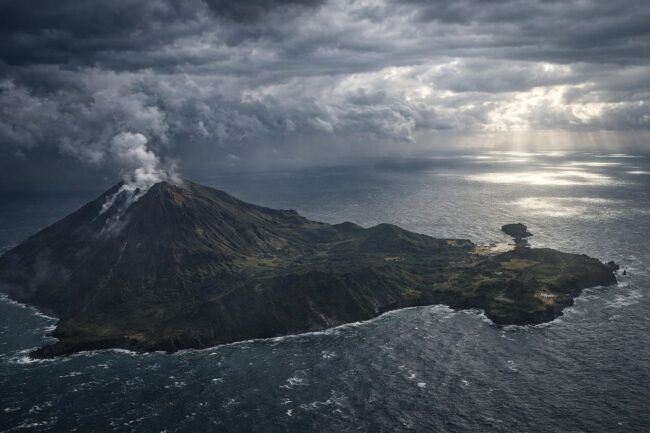 Невидимый вулкан в Японии начал пугать ученых. Невидимый вулкан в Японии начал пугать ученых. Фото.