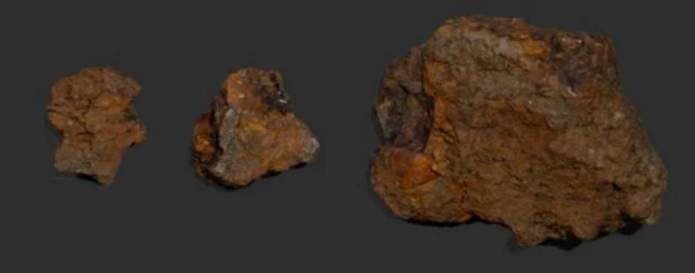 Три фрагмента, отколовшихся от полуразрушенного артефакта. Источник изображения: sciencealert.com. Фото.