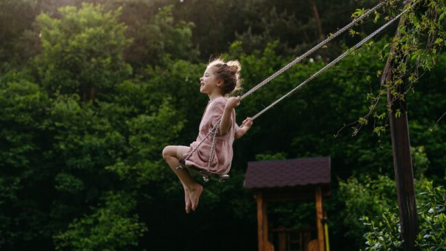 Почему лето в детстве кажется длинным, а потом пролетает. Фото.