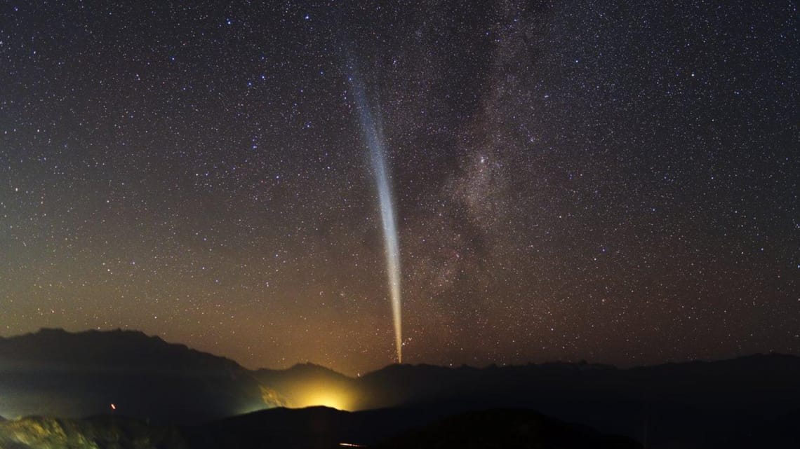 Comet Lovejoy in the sky, 2011. Image source: starwalk.space. Photo.