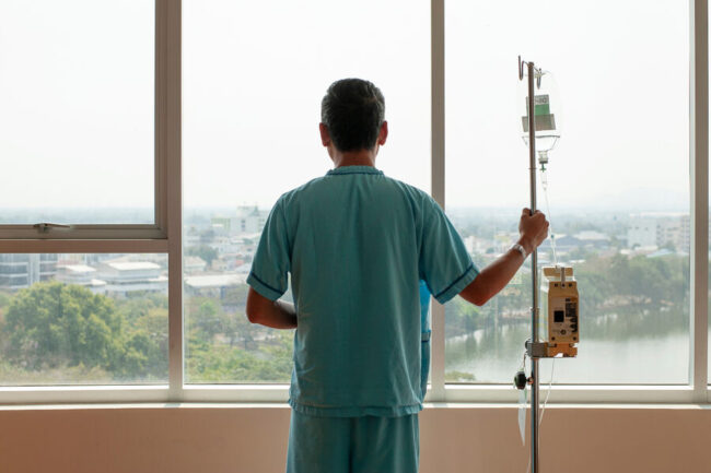 В России впервые применили вакцину от рака: как она работает? Фото.