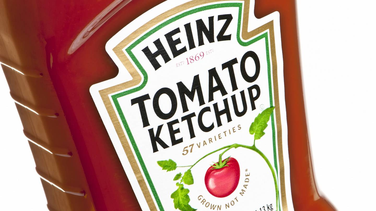 Почему на бутылках кетчупа Heinz написано число 57