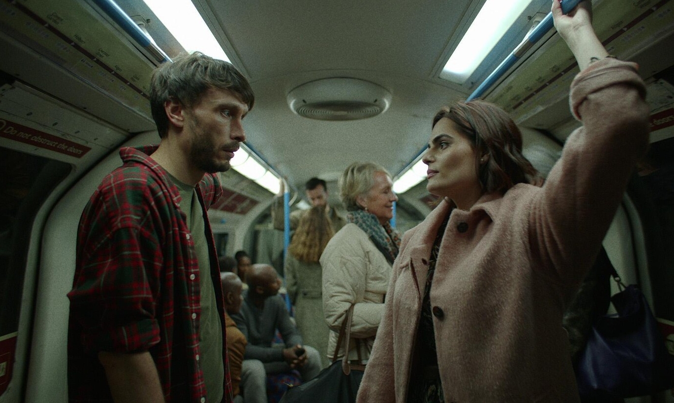 Кадр из сериала Олененок. Фото.