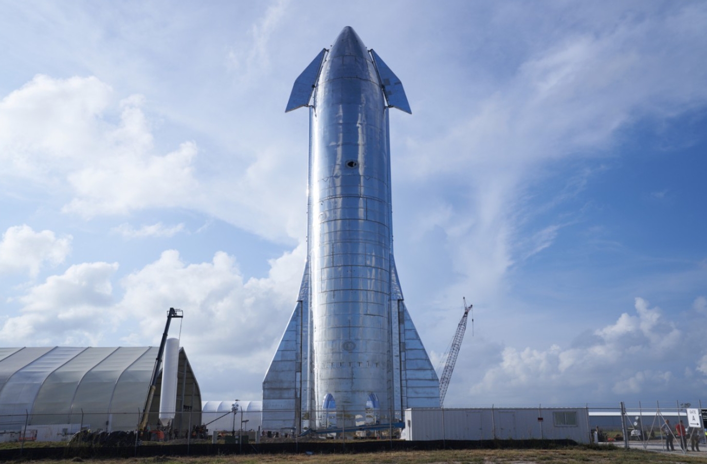 Космический корабль StarShip. Источник изображения: engineering.com. Фото.