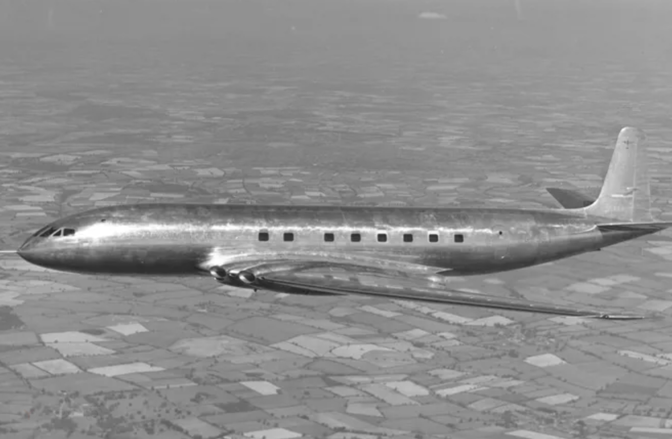 Реактивный пассажирский самолет de Havilland Comet. Фото.