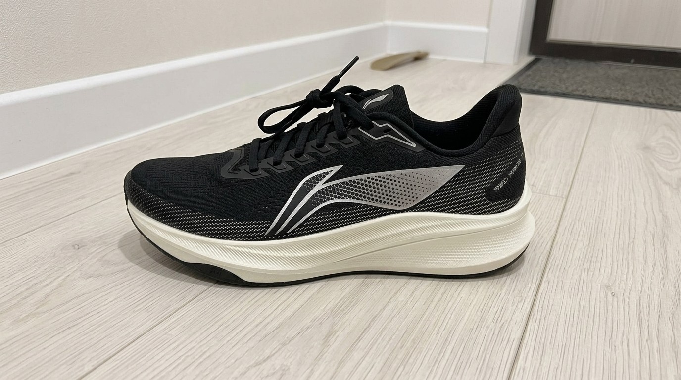 Кроссовок Li-Ning Red Hare 9 на толстой подошве